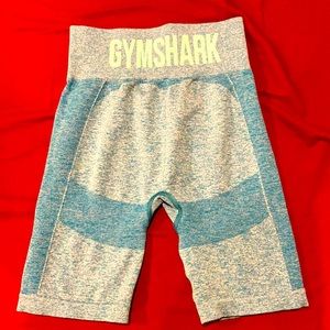 Gymshark clothing- only worn a few times